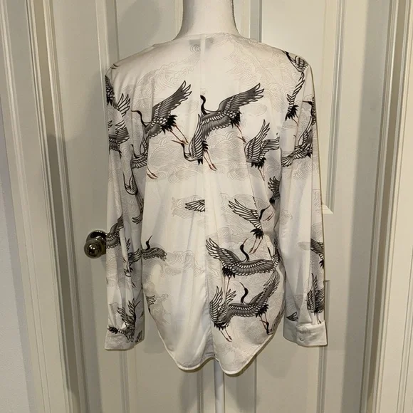 Ann Taylor Factory Flying Cranes V-neck Long-Sleeve Blouse, Size LP - Picture 3 of 10